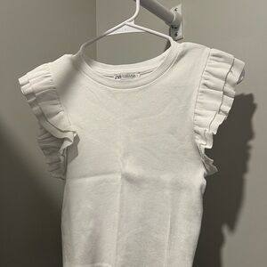 Zara Ribbed White Flutter/Ruffle Sleeve Tee